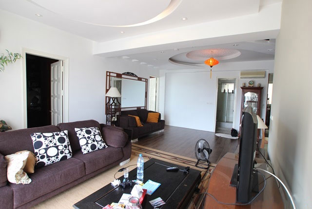 3 bedroom apartment in G building, Ciputra 