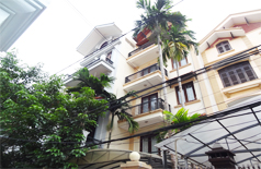 5 bedroom house in Dang Thai Mai,Tay Ho for rent