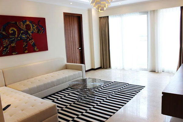 Brand new apartment in L building, ready for rent