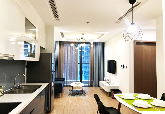 Luxury furnished apartment for rent in Vinhomes Metropolis
