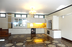 Nhà cho thuê có gara tại quận Hoàn Kiếm 