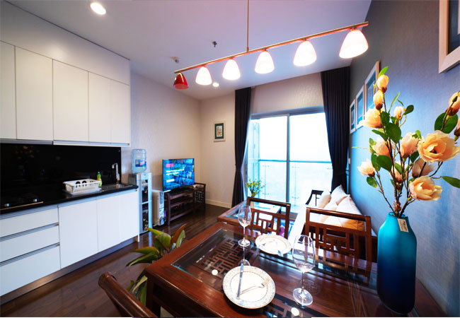 Nice studio apartment for rent in Lancaster buidling