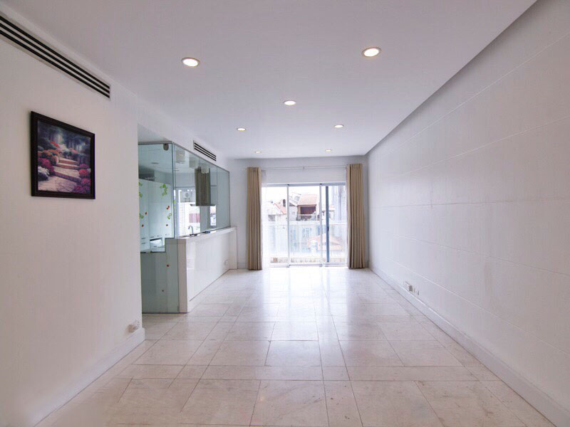 Unfurnished apartment in Golden Westlake for rent