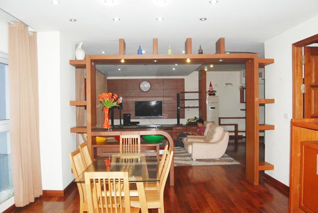 Vuon Dao 2 bedroom apartment for rent 